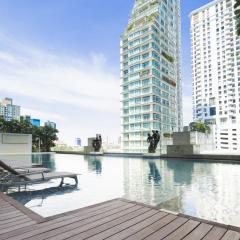 Ivy Thonglor 55