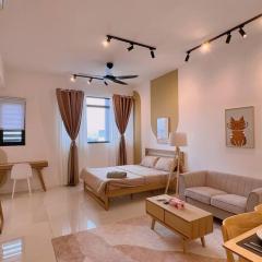 Cozy & Homely Chambers KL@3 Mins Walking Distance to LRT & Monorail