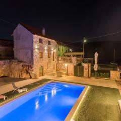 Villa Stone Valcer