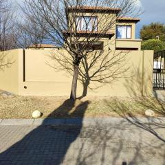 Kyalami Boulevard Estate, Kyalami Hills ext 10 Robin Road Midrand