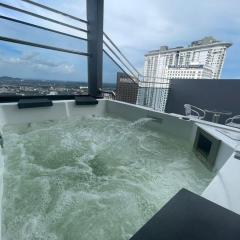 Imperio Residence Melaka - Private Jacuzzi with Seacityview stay with Wifi