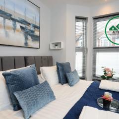 Aisiki Apartments at Stanhope Road, North Finchley, a Multiple 2 or 3 Bedroom Pet Friendly Duplex Flats, King or Twin Beds with Aircon & FREE WIFI