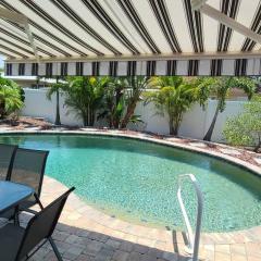 Coral Cottage pool gas firepit a 2bed 2bth sleeps 6