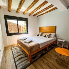 Casa Yama - Renovated House in the Center of Berga