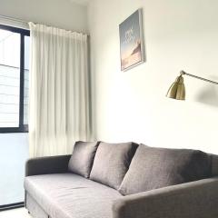 2 BR with city view near Subway in central