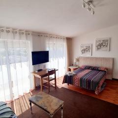 Musa Mar studio with balcony panoramic view in the residential area