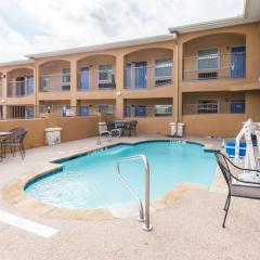 Motel 6 Alvarado TX