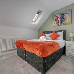 Luxurious Birmingham Home Private Parking WiFi - near to NEC and QEH