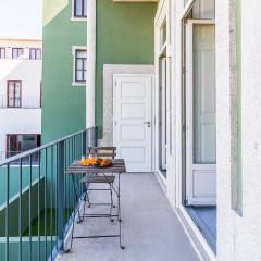 Duque Flat - AC & Balcony by LovelyStay