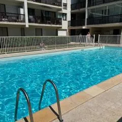 LE COSY avec piscine, balcon et parking