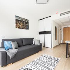 Praga Bliska Comfort Studio by BookingHost