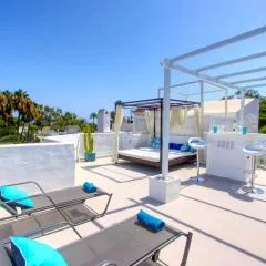 1108 Beachfront 2 apartments with roofterrace 80mtrgt beach 3 pools