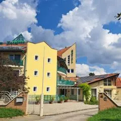 Aqua Therm Hotel