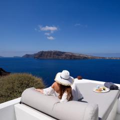 Exquisite Oia Retreat - Luxurious Junior Suite Villa Ode - Private Jacuzzi & Sunset Views - Santorini Elegance