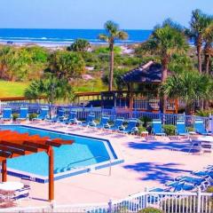 Oasis 21 Oceanfront with Pool