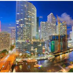 Gorgeous Bay & City view condo in Brickell with Free SPA