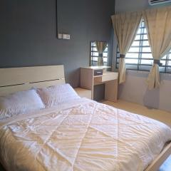 AL Cozy Seri Kuantan Home