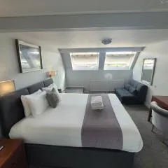 The Beeches Hotel & Leisure Club hotel