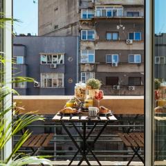 NewStudio & City Center I Balcony I Netflix