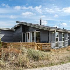 Holiday Home Floria - 1-4km from the sea in NW Jutland by Interhome