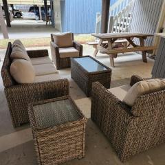 Steps to the Beach - Near Ocean Annie's and Apache Pier