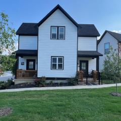 New Centennial Park Luxury Smart Home w Courtyard