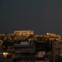 Stunning Acropolis View - 500m Metro - At Historical Center