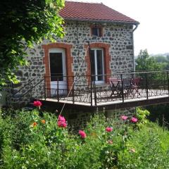 Gîte charmant avec terrasse et wifi au Puy-en-Velay - FR-1-582-331