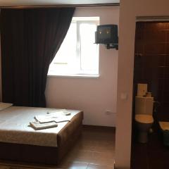 Номер та Паркінг -Rooms Parking Світло Є 24 на 7!