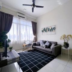 NEW Comfy 2BR Suites @ KLCC View / Wi-Fi / MRT