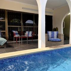 Relaxinhaatso - 4 Bedroom luxury house with pool