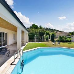 Awesome Home In Saint-theodorit With Wifi
