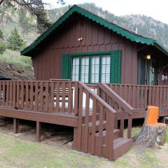 Fawn Valley Inn- 157 cabin