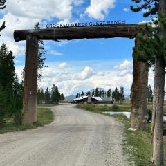 Crooked Creek Guest Ranch