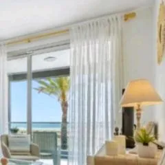 1ª LÍNEA DE PLAYA. Apartamento: LA CALMA