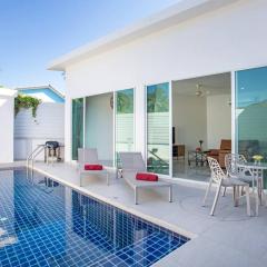 3-Bedrooms Modern Villa in Rawai 11