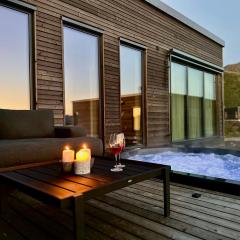Luxury Lodge with jacuzzi and sauna