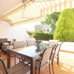 Global Properties, Adosado con piscina en la playa de Canet