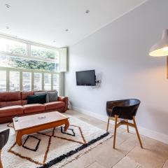 Bright Groundfloor 3BR Flat, Brockley, SE London