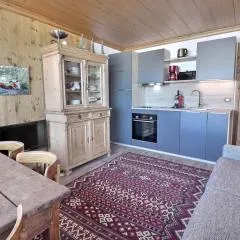 Charmant 2 Pièces 6 Pers. aux Allues - Skis aux Pieds, Proche Commerces, Balcon, WIFI. - FR-1-182-188