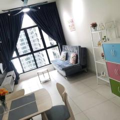 Cozy Home Majestic Maxim Walking Distance to Taman Connaught MRT Station
