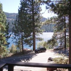 2 bedroom, 2 bath, sleeps 6 Direct Donner Lake Access DLR#038