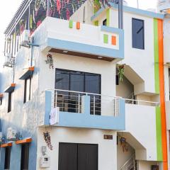 THE PALM UNITY HOME STAY