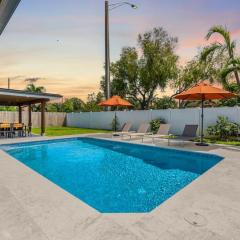 Private Fort Lauderdale Luxe House Pool Games