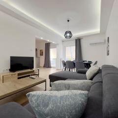 Aristotelous Spacious 109sqm apt in Athens