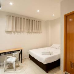 JP Santiago Studio Makati J204