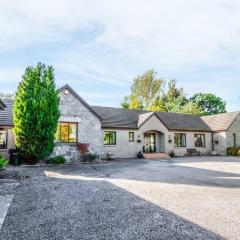 Stunning 7 Bedroom Bungalow Alford Aberdeenshire