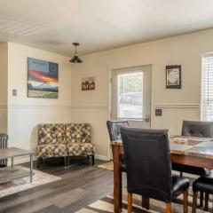 Immaculate, Cozy Home in Downtown Redmond