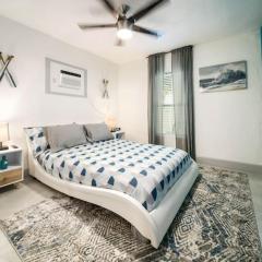 Las Olas Newly Renovated Coastal 1BR Near Beach
