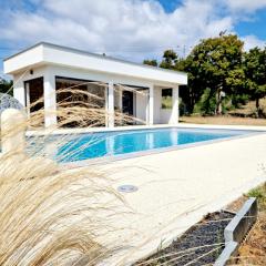 Le Gîte "Aubrac" Haut de gamme, Jardin, Piscine